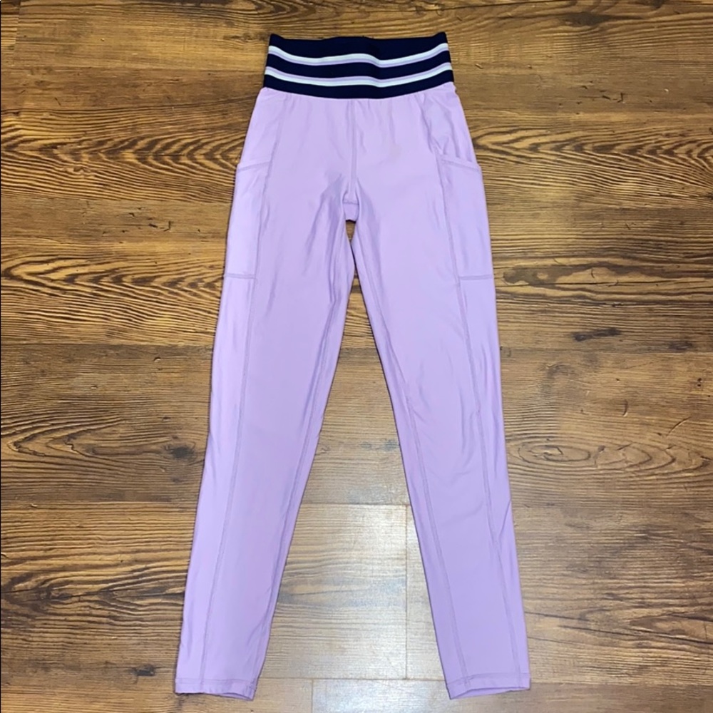 American eagle leggings **has pockets**